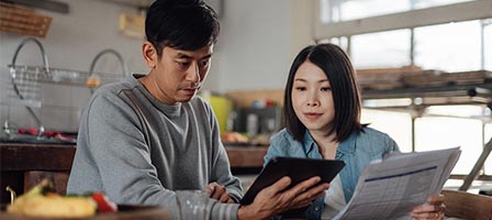 Pair analyzing information together at home