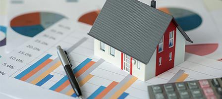 House model on financial charts