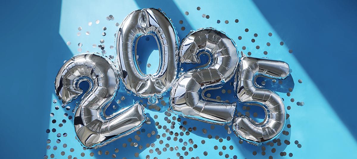 Silver 2025 balloons on blue background