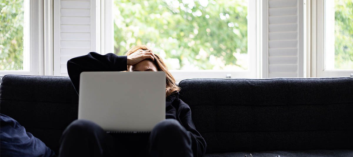 Relaxing indoors with computer